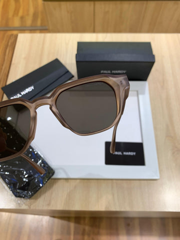 Paul_hardy Y05 brown green