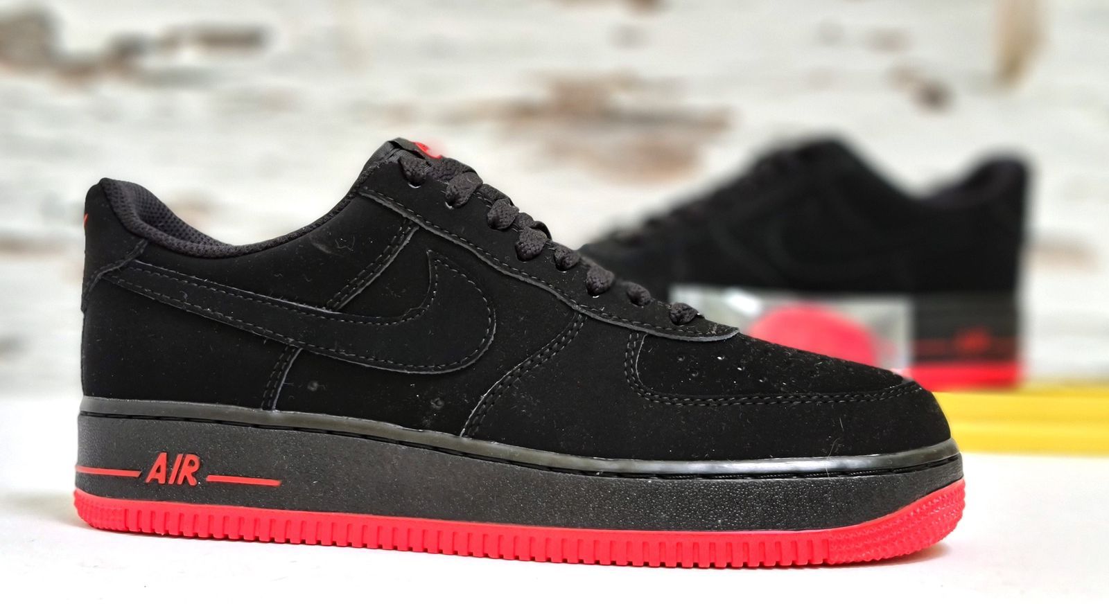 nik_ee airforce 1 Black red